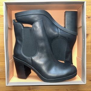 Brand new never worn boots